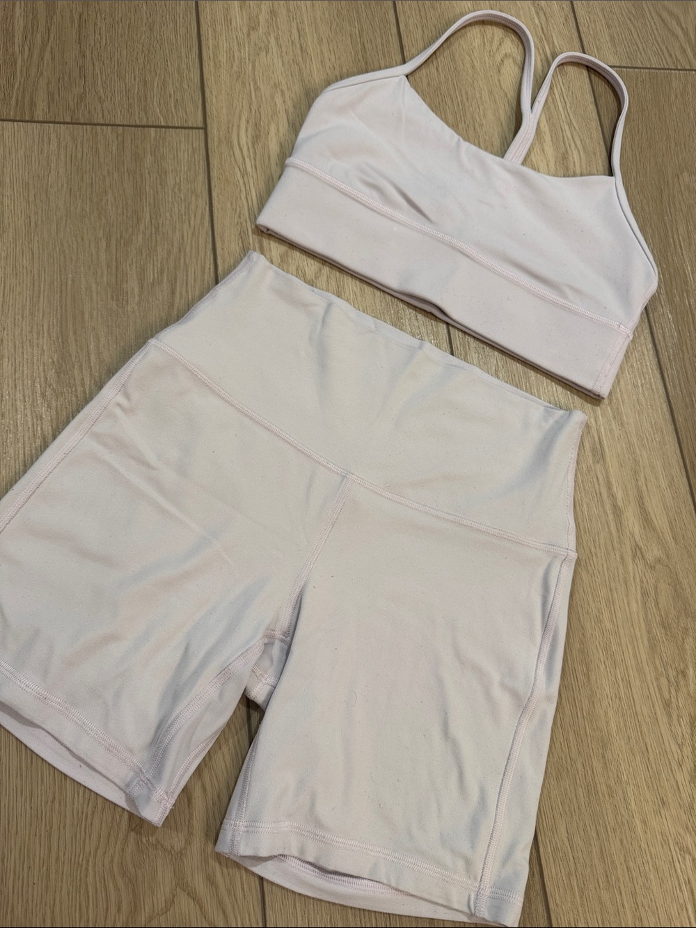Lululemon Align Flow Y Sports Bra and Shorts set Pink Sz 6 Yoga Sporty lounge